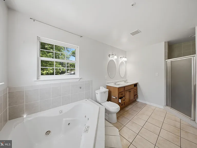 7611 Temple Hill Rd — Photo 12