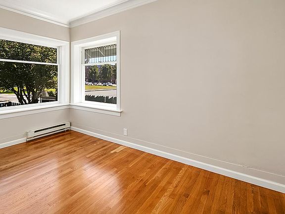 5th image of 2418 Hoyt Ave APT 3