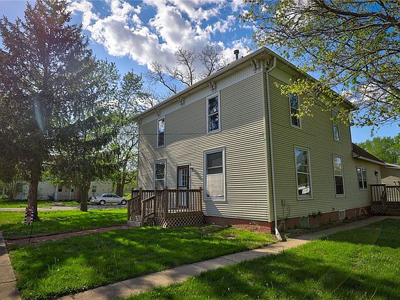 5th image of 222 W Hunt St
