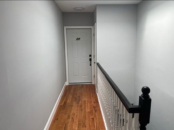 4th image of 3950 Hill Ave #2A