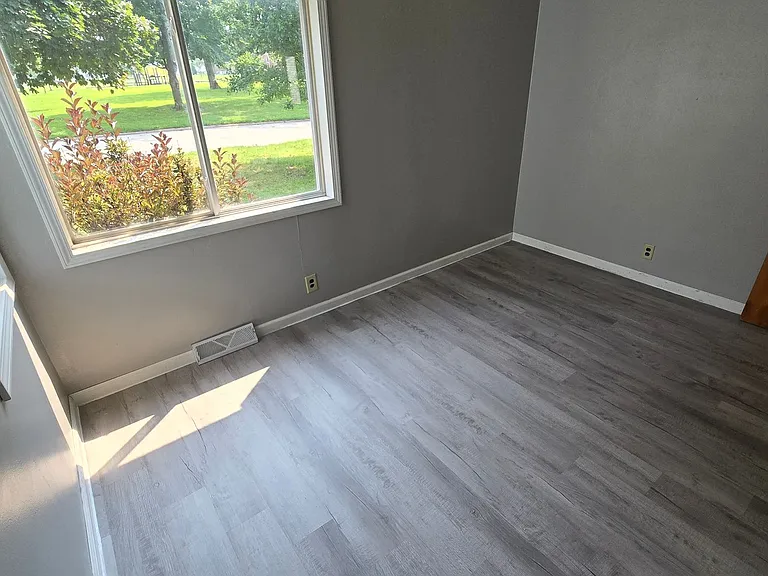 509 Carolina Ave — Photo 9