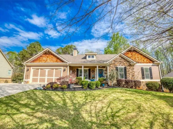 1948 Hearthstone Ct, Winder, GA 30680