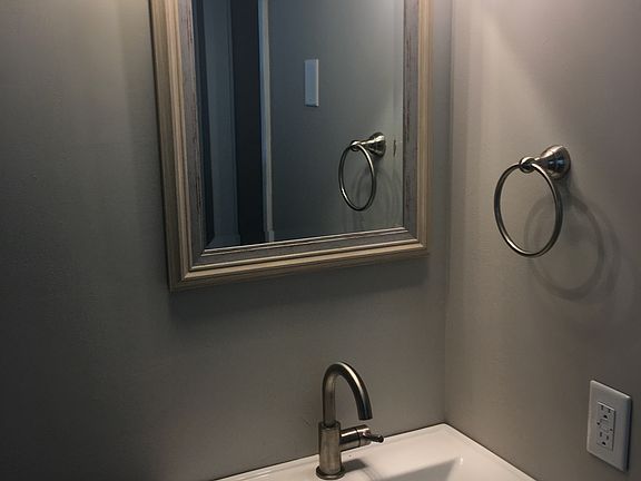 1/2 bath