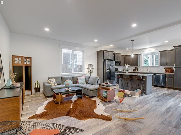 3rd image of 8314 NE 88th Cir