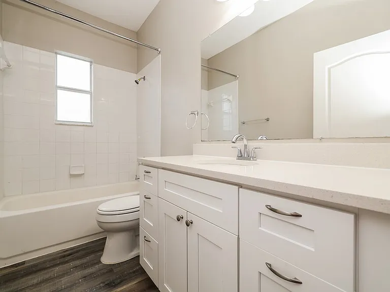 13417 Silvercreek Dr — Photo 15