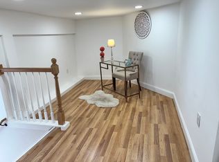 300 Bruce Park Ave #B, Greenwich, CT 06830