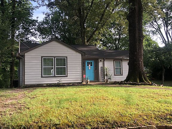 5th image of 2340 Saint James Dr NW