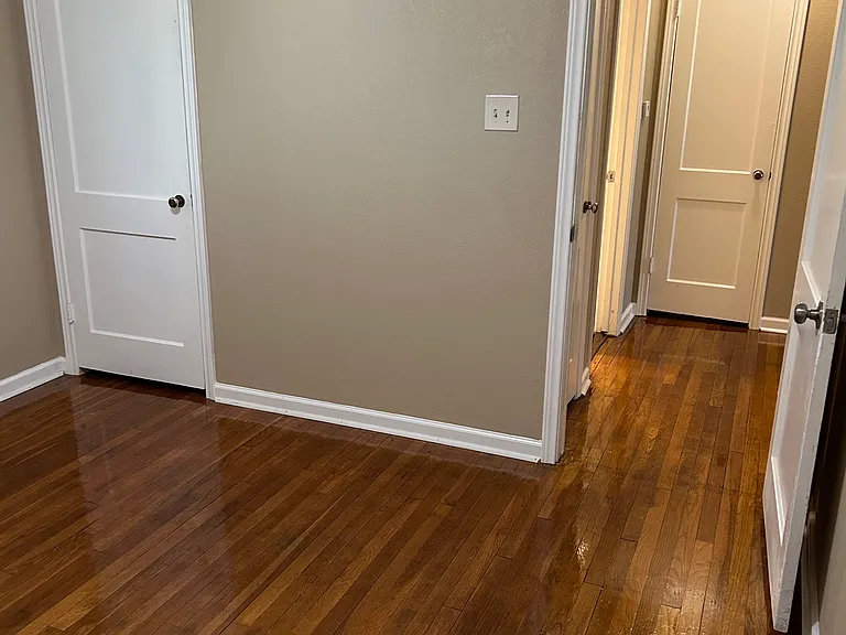3006 Grant St — Photo 11