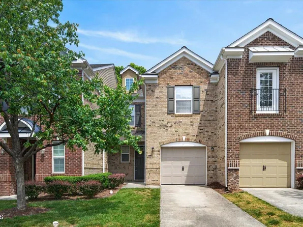 412 Longchamp Ln, Cary, NC 27519