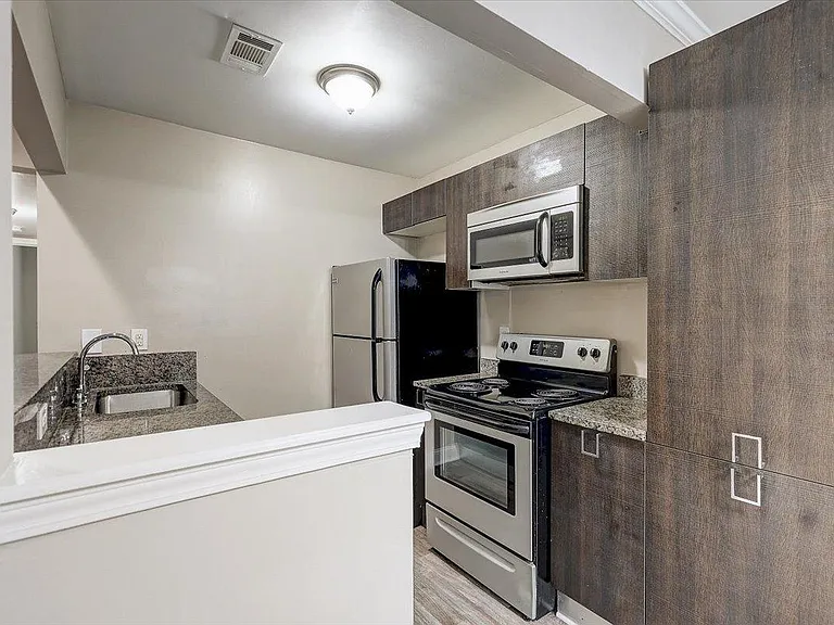 3681 Pavilion Point — Photo 5