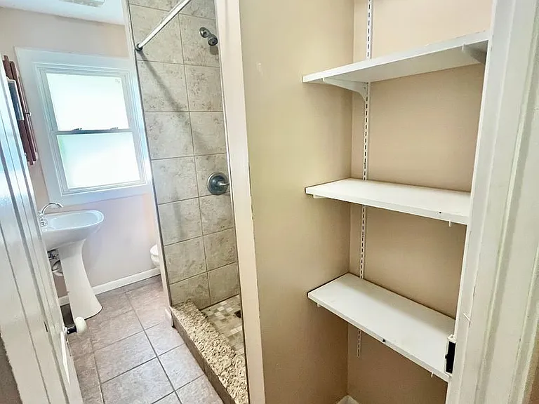 443 Walnut St — Photo 6