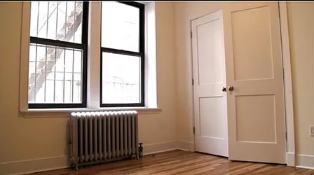 Rented by R New York