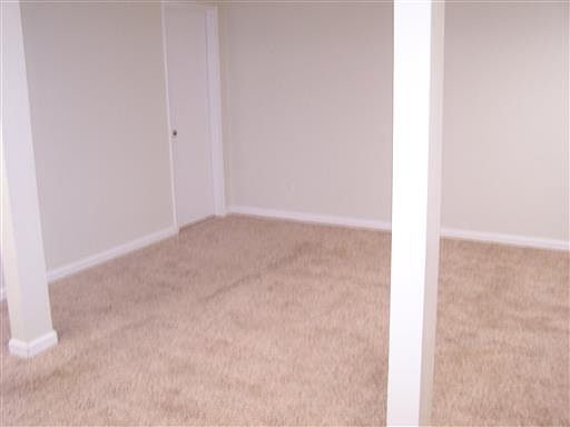 3rd image of 2817 Sparrow Dr
