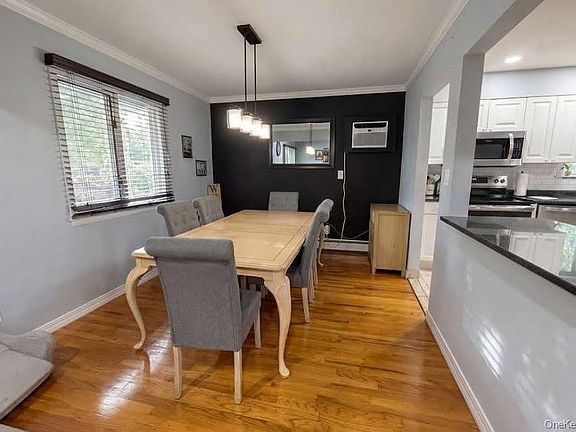 3rd image of 26 Inwood Rd