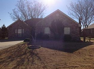 712 Grandview Ave, Seagoville, TX 75159