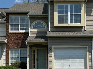 3 Eastbridge Dr, Robbinsville, NJ 08691