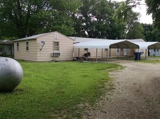 213 N Iowa St, Riley, KS 66531