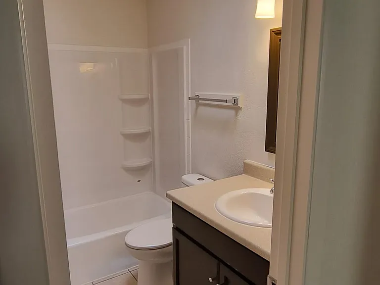 10406 Ashwood Dr — Photo 13