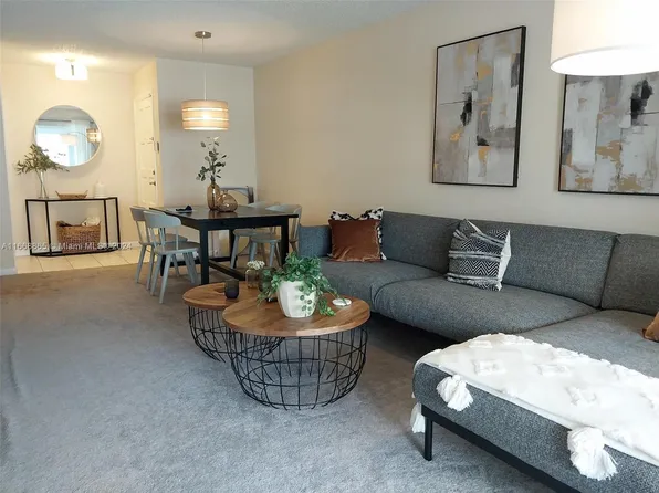 280 NW 69th Ave APT 275, Plantation, FL 33317