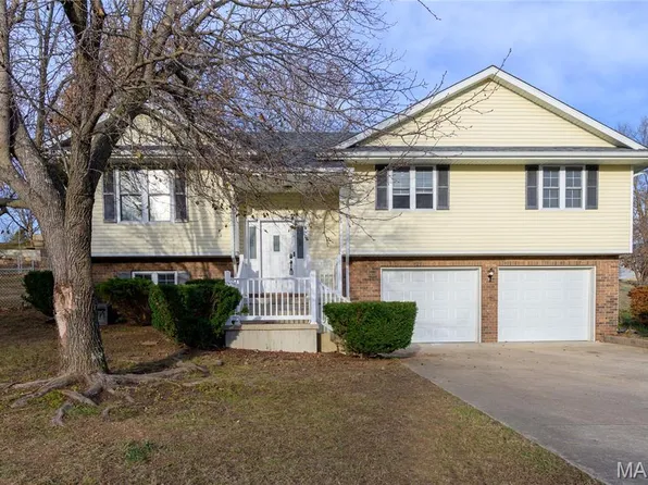 104 Bailey Renee Ct, Waynesville, MO 65583