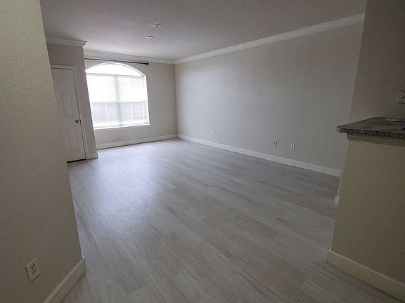 4th image of 202 E South St Unit 6051