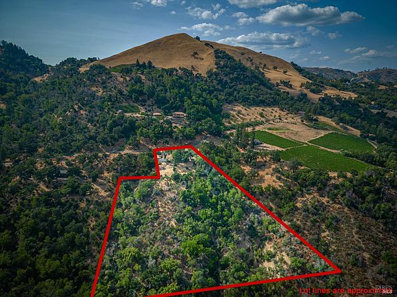 4th image of 590 Wall Road