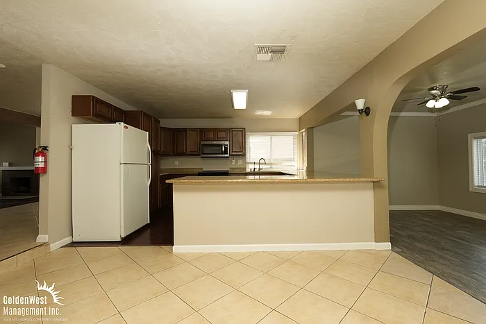 4729 Monaco Rd — Photo 9
