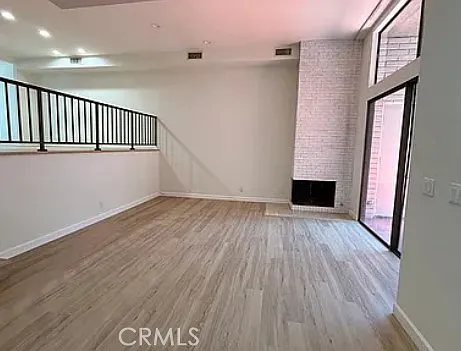 5345 White Oak Ave #G — Photo 3