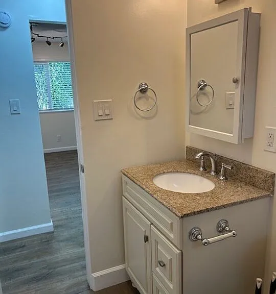 36 Brooks Ave #D — Photo 14