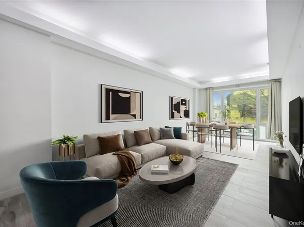 158-15 Union Turnpike #209N, Fresh Meadows, NY 11366