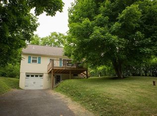 3653 Warners Rd, Syracuse, NY 13209