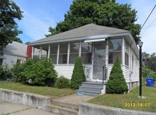 31 Barber St, Springfield, MA 01109