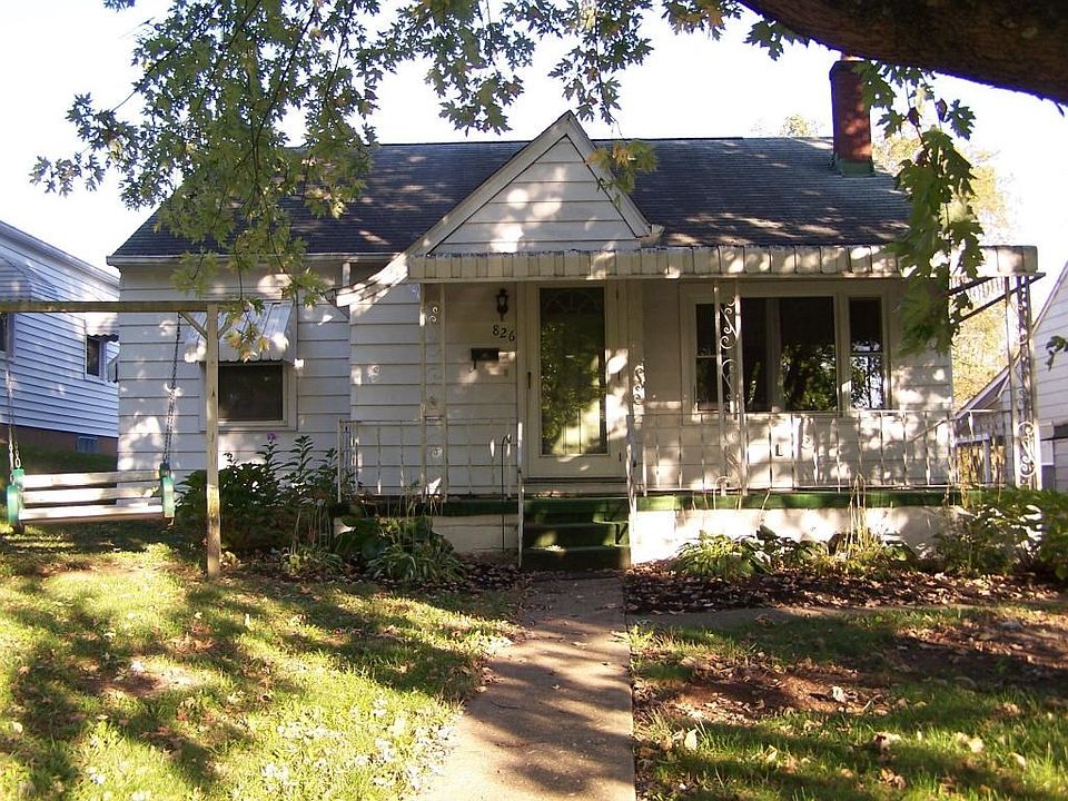 1st image of 826 Medill Ave