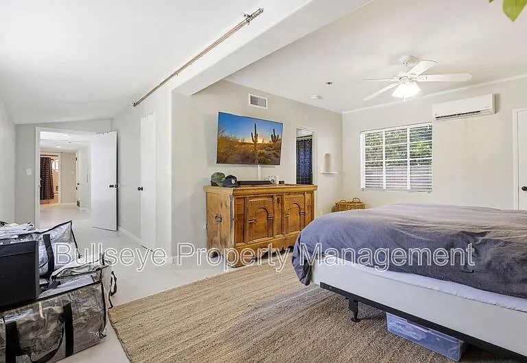 6530 N Central Ave — Photo 37