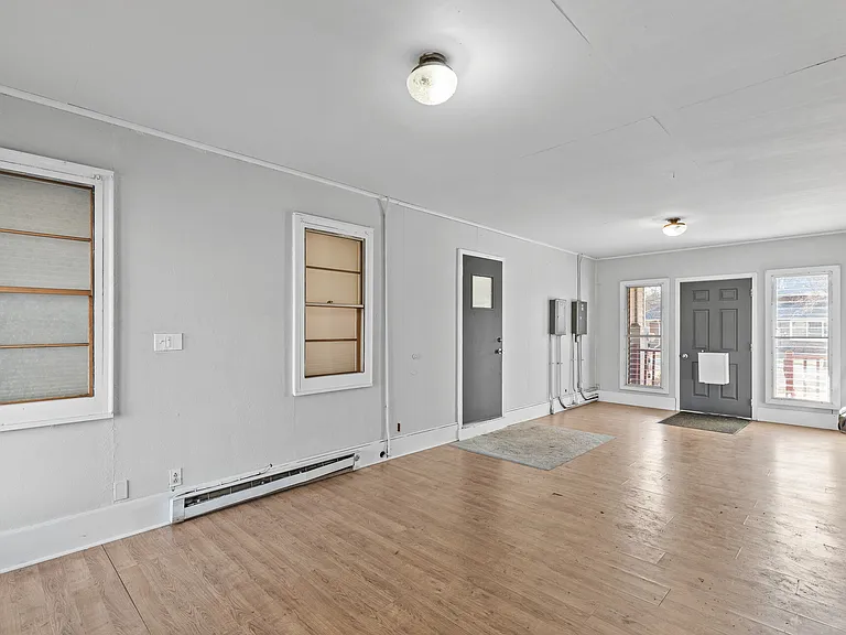 Shared breezeway