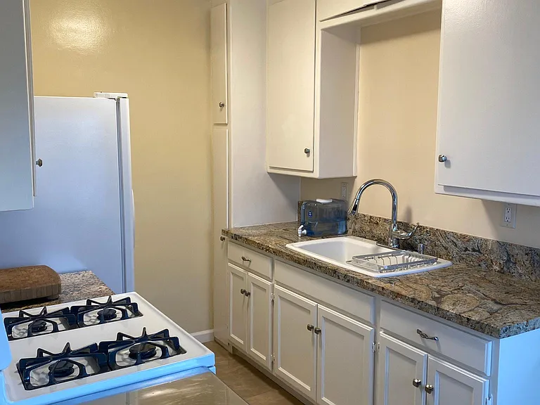 5506 W Adams Blvd #3 — Photo 7