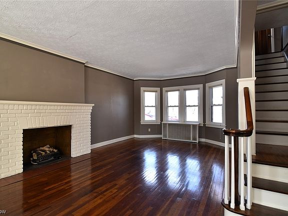 5th image of 1418 Lynn Park Dr