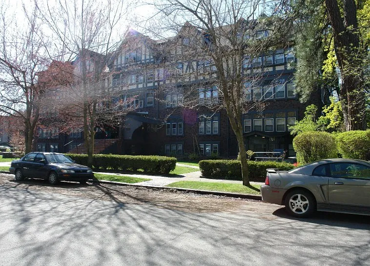 Westminster Apartments — Photo 2