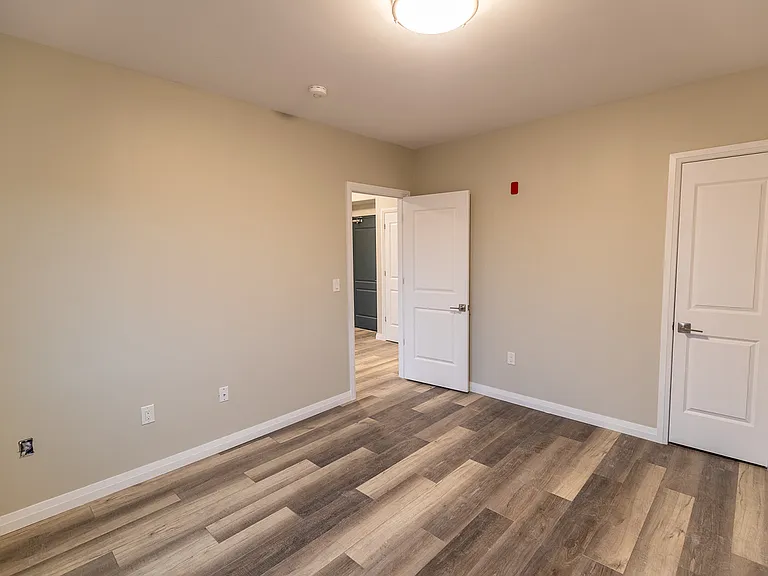 6479 Montrose Rd — Photo 14