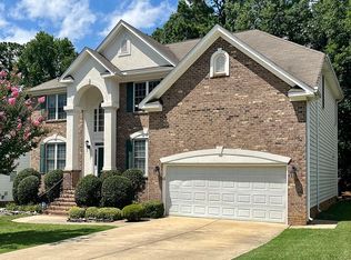 121 Galsworthy St, Cary, NC 27518