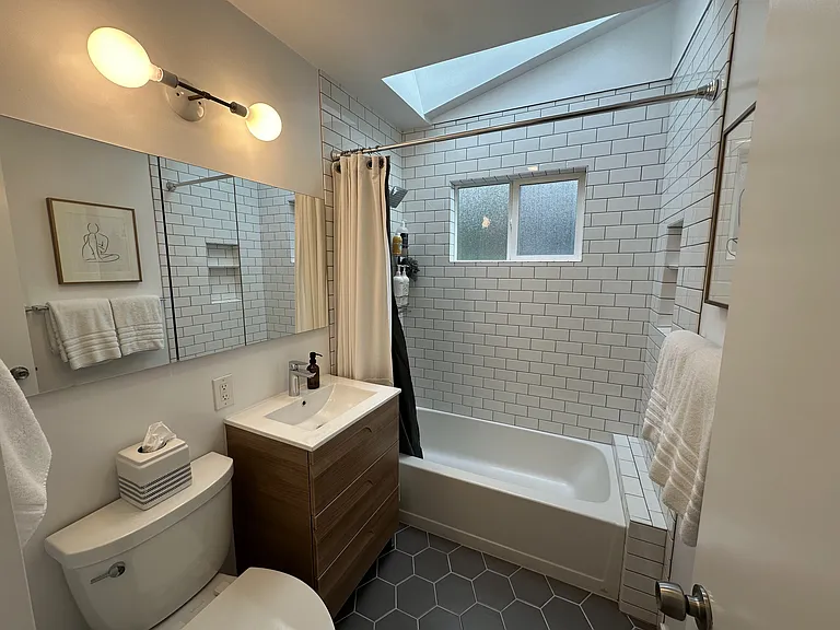 110 Morning Sun Ave — Photo 16