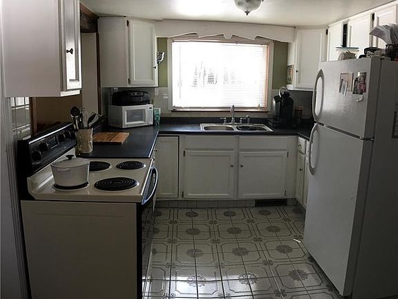 2nd image of 43 Emerson Dr