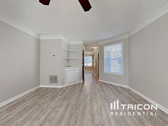 3rd image of 2295 Oakland Spring Dr