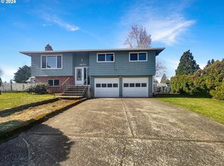 18741 Allegheny Dr, Oregon City, OR 97045