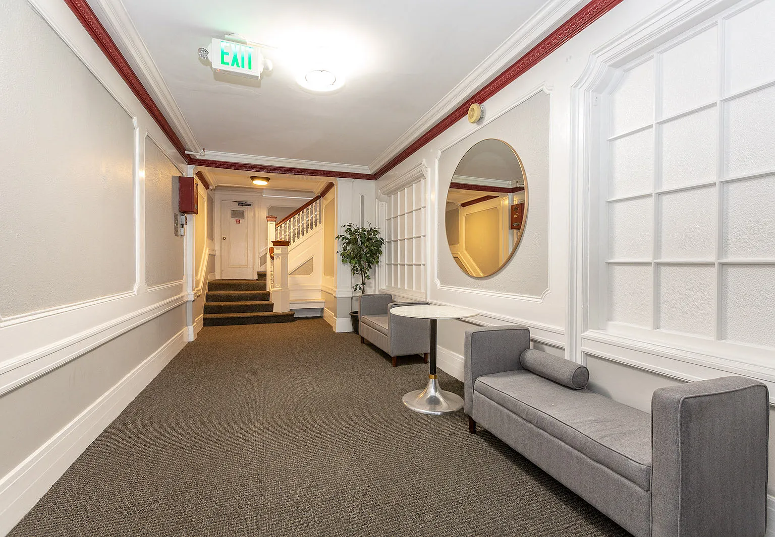 2360 Van Ness Ave — Photo 4