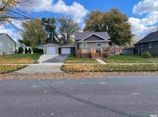 606 N Main St, Roanoke, IL