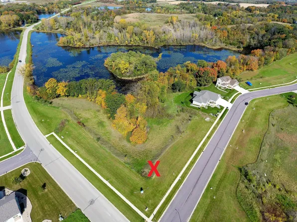 3103 Acorn Trl, Faribault, MN 55021