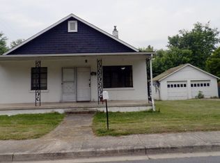 418 W 4th St, Cookeville, TN 38501