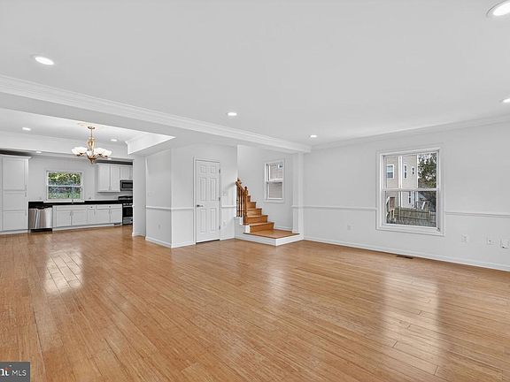 3rd image of 1242 Anacostia Rd SE