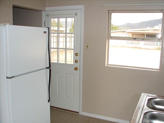 4th image of 8733 Mount Shasta Dr